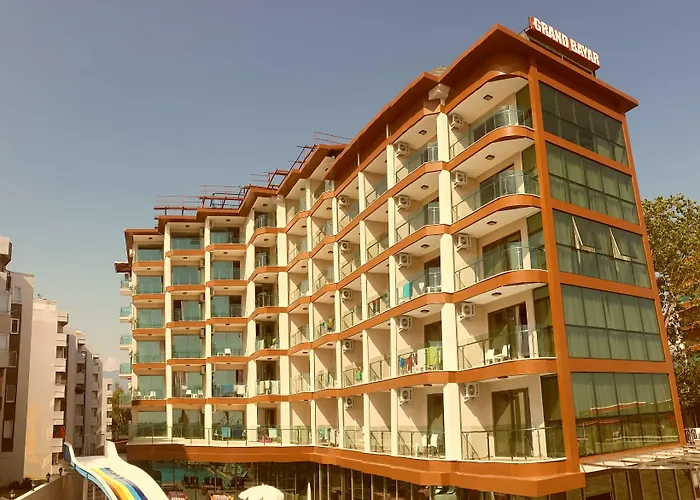 Grand Bayar Beach Hotel